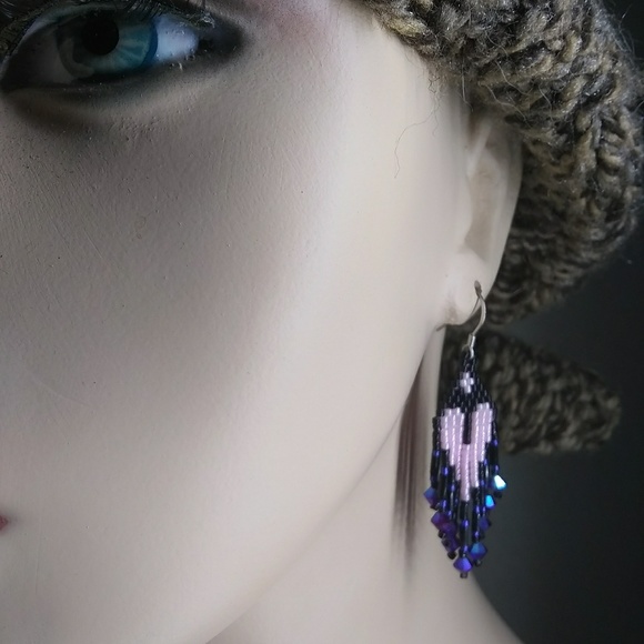 🔥SOLD🔥 at Comanche PowWow🔥 Heart Valentine Swarovski Earrings - Picture 3 of 7